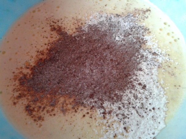 Kakaové rezy s krupicovým krémom a Fernetom (fotorecept) - obrázok 5