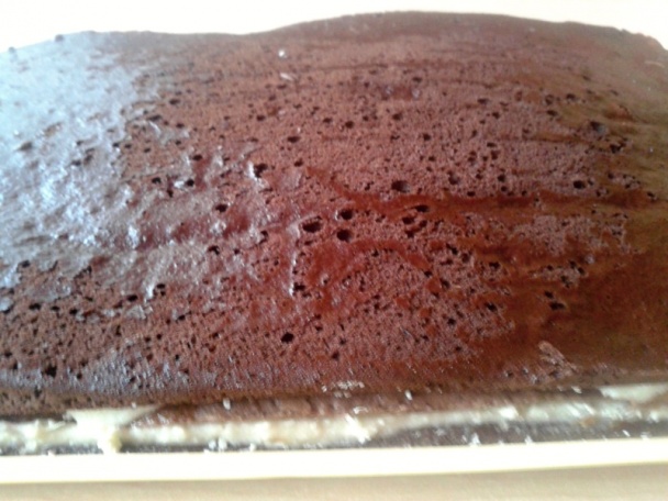 Kakaové rezy s krupicovým krémom a Fernetom (fotorecept) - obrázok 10