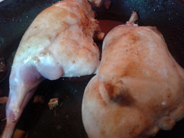 Králičie stehná plnené slivkami (fotorecept) - obrázok 7