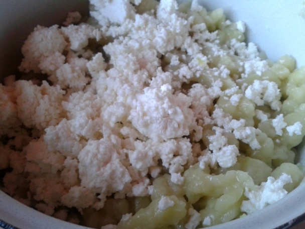 Tekvicové halušky s tvarohom, cibuľkou a slaninou (fotorecept) - obrázok 8