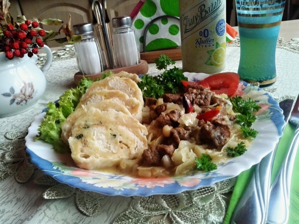 Hovädzie kocky v hlávkovej kapuste (fotorecept) - obrázok 9