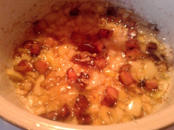 Hovädzie kocky na ružovom víne s farebnou knedľou (fotorecept) - obrázok 2