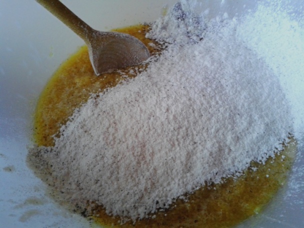 Jednoduchý jablkovo-orechový koláč s kávou (fotorecept) - obrázok 4