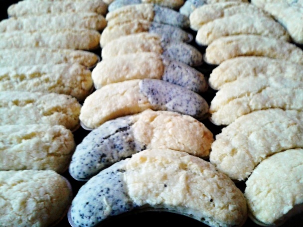 Dvojfarebné fúkané rožky (fotorecept) - obrázok 4