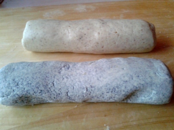 Dvojfarebné fúkané rožky (fotorecept) - obrázok 2