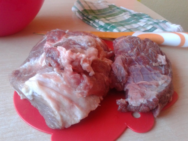 Bravčovo-hovädzie fašírky s paradajkovou omáčkou (fotorecept) - obrázok 1