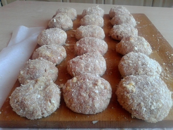 Bravčovo-hovädzie fašírky s paradajkovou omáčkou (fotorecept) - obrázok 4