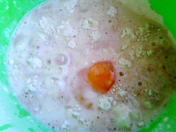 Parené buchty plnené lekvárom, sypané makom so šľahačkou (fotorecept) - obrázok 2