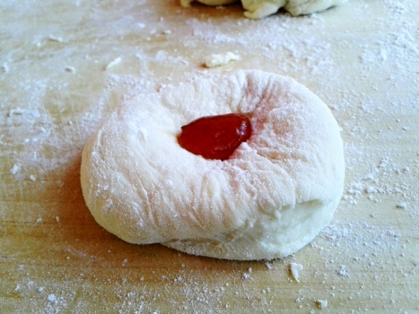 Parené buchty plnené lekvárom, sypané makom so šľahačkou (fotorecept) - obrázok 6