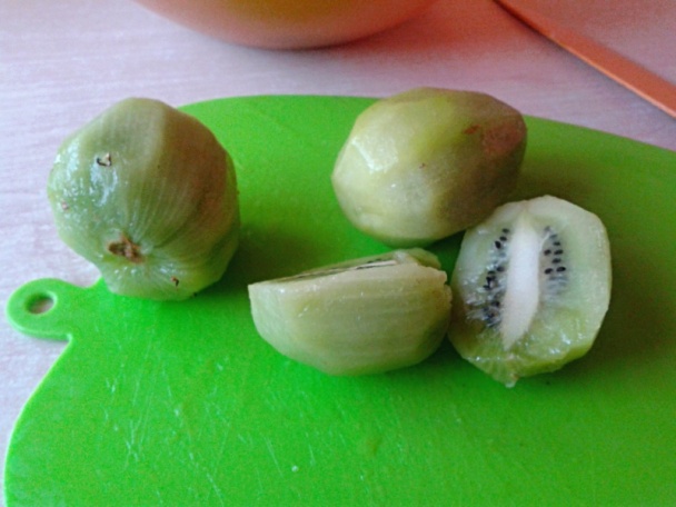 Kivi-jablkové rezy so šľahačkou (fotorecept) - obrázok 5