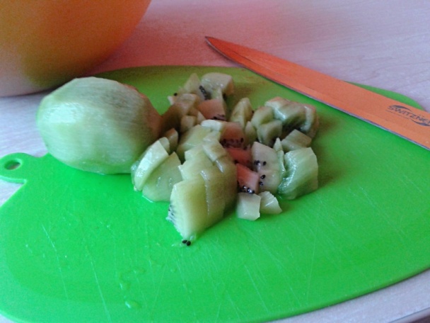 Kivi-jablkové rezy so šľahačkou (fotorecept) - obrázok 6