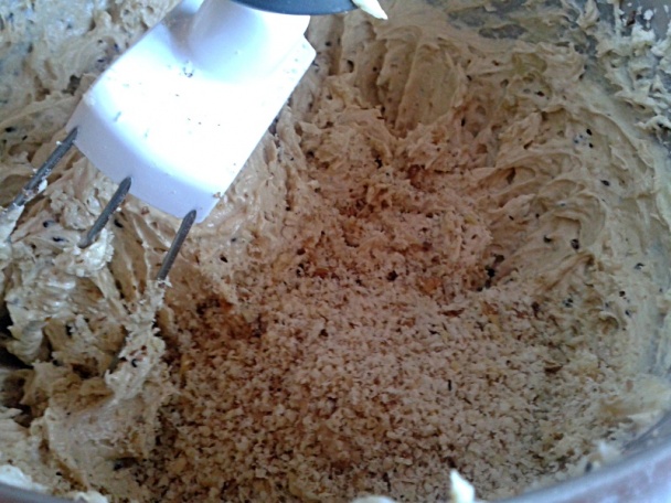 Orechovo-kávovo-rumové rezy (fotorecept) - obrázok 5