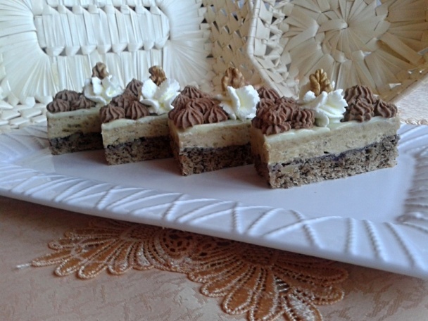 Orechovo-kávovo-rumové rezy (fotorecept) - obrázok 9