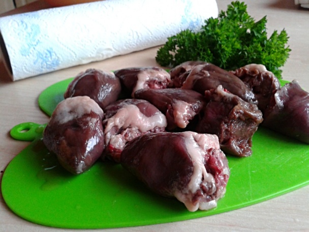 Morčacie srdiečka na červenej fazuli s kukuricou v paradajkovej omáčke (fotorecept) - obrázok 1