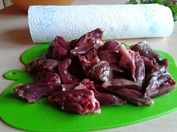 Morčacie srdiečka na červenej fazuli s kukuricou v paradajkovej omáčke (fotorecept) - obrázok 2