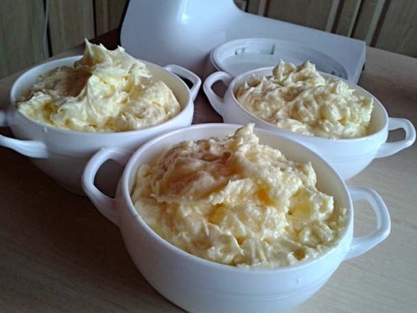 Makovo-piškótové rezy (fotorecept) - obrázok 6