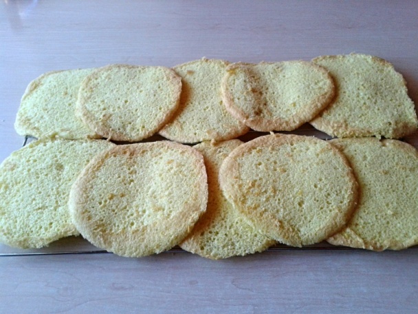 Jahodové piškótové omeletky (fotorecept) - obrázok 6