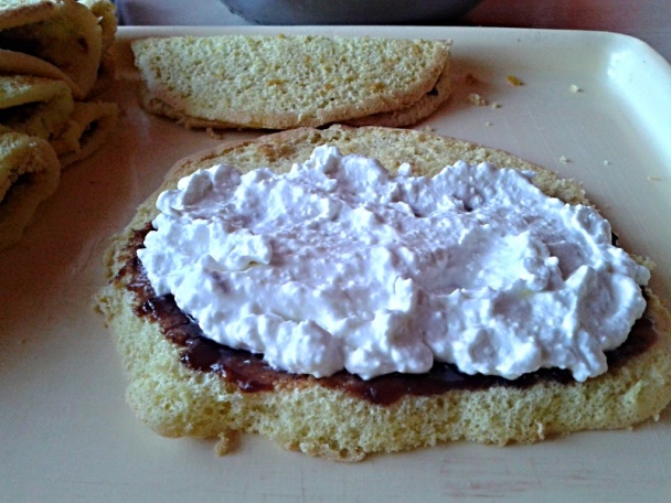 Jahodové piškótové omeletky (fotorecept) - obrázok 12