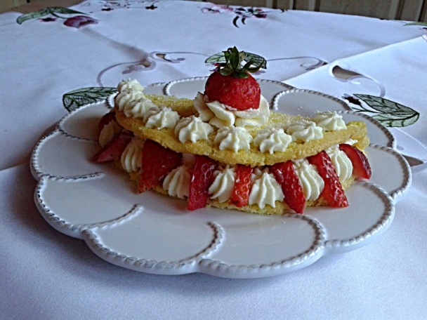 Jahodové piškótové omeletky (fotorecept) - obrázok 17