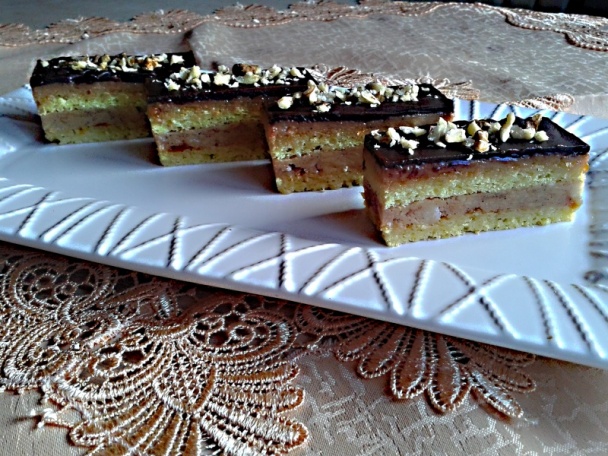 Jablkové piškótové rezy s čokopolevou (fotorecept) - obrázok 10