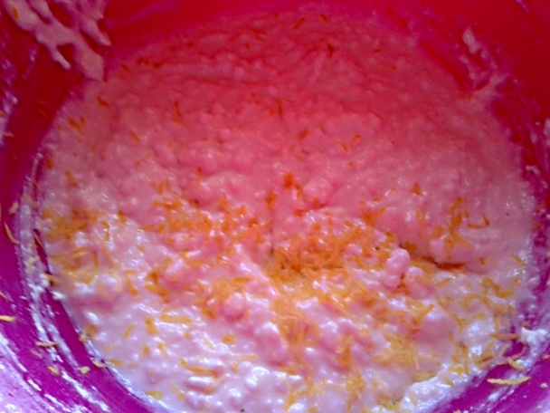 Marhuľové rezy s tvarohovo-mascarpone krémom a šľahačkou (fotorecept) - obrázok 6