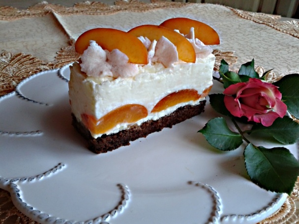 Marhuľové rezy s tvarohovo-mascarpone krémom a šľahačkou (fotorecept) - obrázok 16