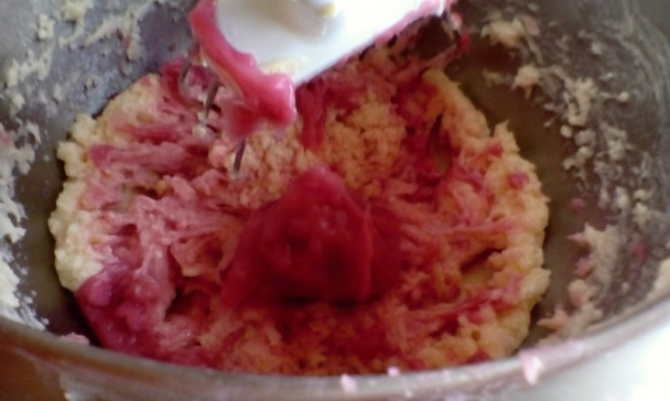 Jahodové rezy s piškótami (fotorecept) - obrázok 5