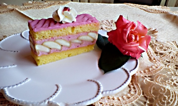 Jahodové rezy s piškótami (fotorecept) - obrázok 13