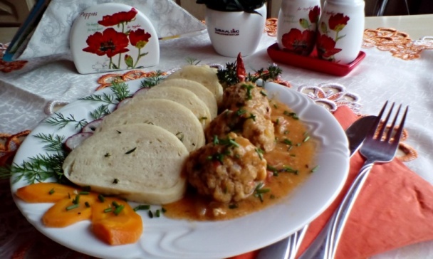 Guľkový perkelt so saturejkou (fotorecept) - obrázok 8