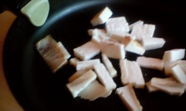 Morčacie stehno na víne so žemľovou knedľou s kukuricou (fotorecept) - obrázok 2