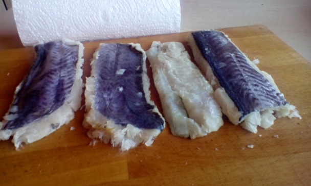 Guľky z ryby hoki v paradajkovej omáčke (fotorecept) - obrázok 1