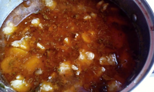 Hovädzí guláš (fotorecept) - obrázok 12