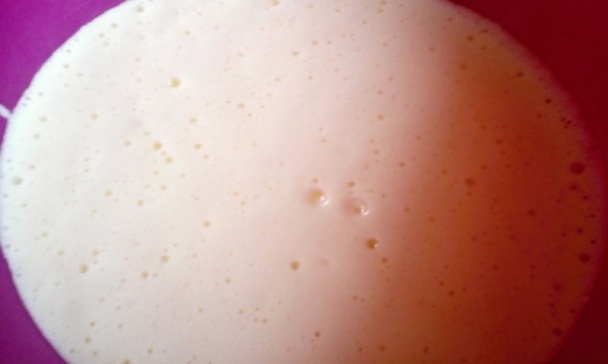 Novoročná kivi roláda s marhuľovým a jahodovým lekvárom (fotorecept) - obrázok 1