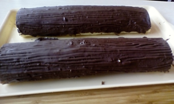 Novoročná kivi roláda s marhuľovým a jahodovým lekvárom (fotorecept) - obrázok 8