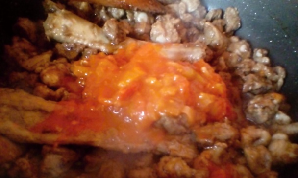 Novoročný bravčovo-hovädzí perkelt na červenom víne s ríbezľovým lekvárom (fotorecept) - obrázok 6