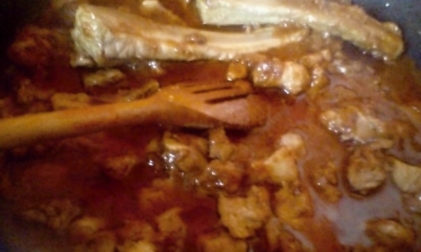 Novoročný bravčovo-hovädzí perkelt na červenom víne s ríbezľovým lekvárom (fotorecept) - obrázok 8