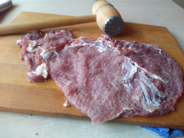 Bravčová krkovička na póre a červenom víne so šampiňónmi (fotorecept) - obrázok 1