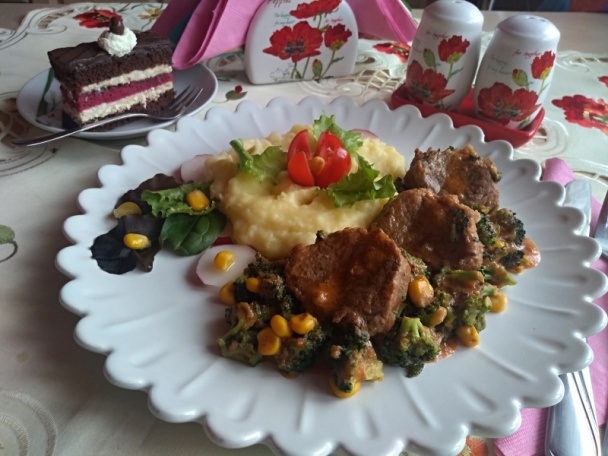 Bravčové medailóniky s brokolicou a kukuricou (fotorecept) - obrázok 7