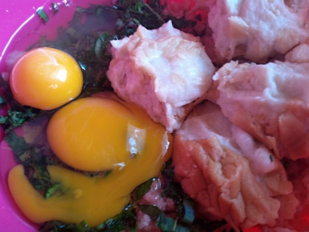 Fašírka s medvedím cesnakom pečená vcelku (fotorecept) - obrázok 6