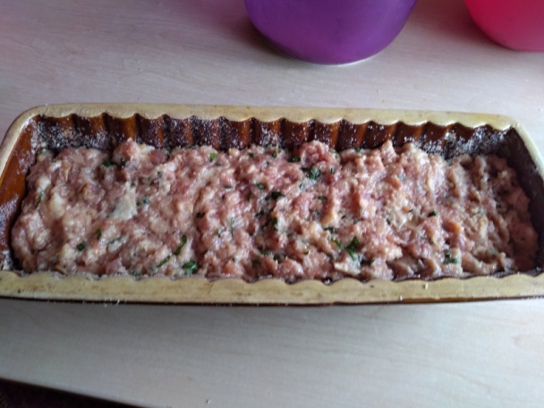 Fašírka s medvedím cesnakom pečená vcelku (fotorecept) - obrázok 8