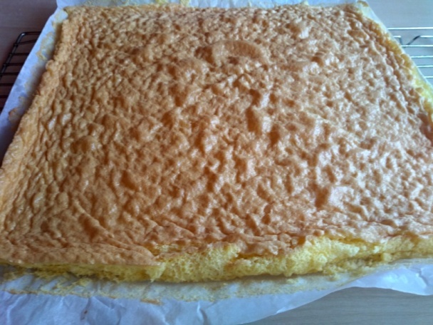 Tvarohovo-jahodový tunel (fotorecept) - obrázok 3