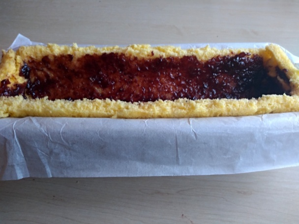 Tvarohovo-jahodový tunel (fotorecept) - obrázok 5