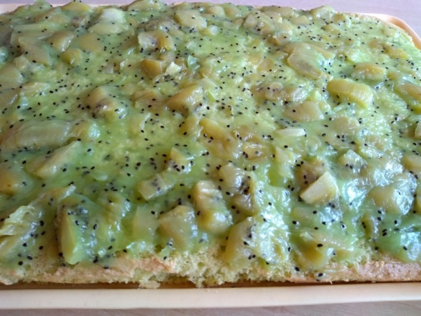 Pistáciové kivi rezy so šľahačkou (fotorecept) - obrázok 9