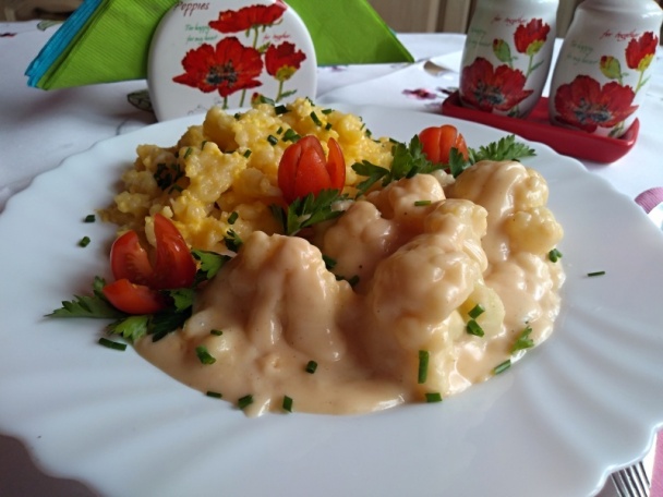 Karfiolový paprikáš s vajcovými nokerlami (fotorecept) - obrázok 13