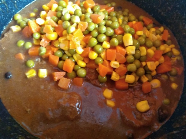 Hovädzí plátok na škorici s farebnou zeleninou (fotorecept) - obrázok 10