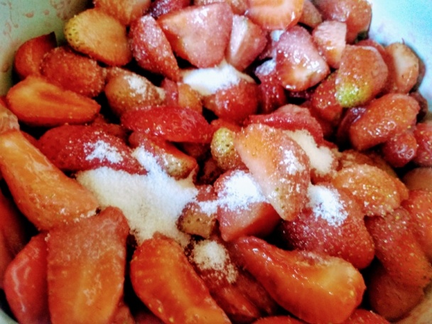 Jahodové rezy so šľahačkou (fotorecept) - obrázok 6