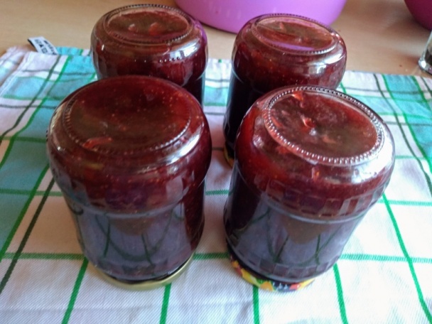 Jahodový lekvár s citrónom a rumom (fotorecept) - obrázok 9