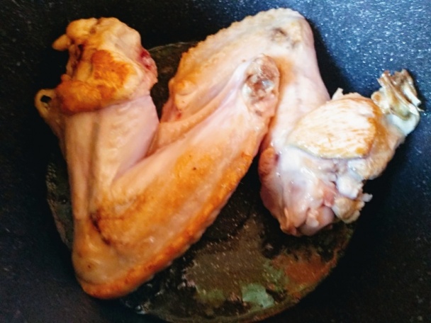 Morčacie krídla na bielom víne s kuriatkami (fotorecept) - obrázok 2