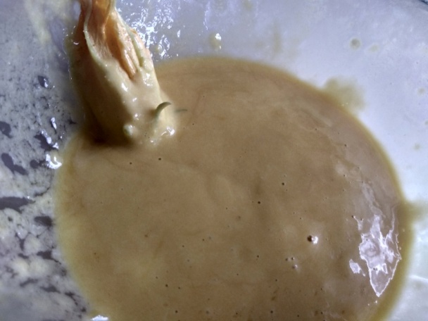 Kráľovským syrom plnené tekvicové kvety vo vínovom cestíčku (fotorecept) - obrázok 6
