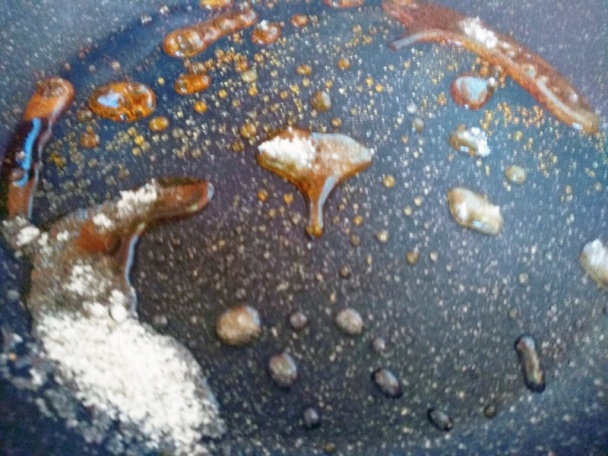 Panvicové morčacie výpečky s omáčkou z čiernych ríbezlí (fotorecept) - obrázok 12